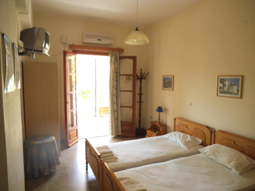 Villa Xenos Каламакион Номер фото